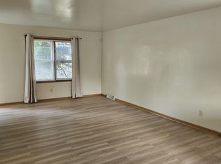 10310 W Kiehnau Ave #1, Milwaukee, WI 53224