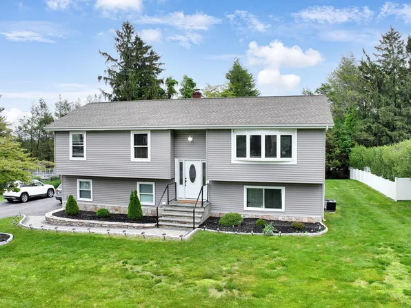 3144 Quinlan Street, Yorktown Heights, NY 10598