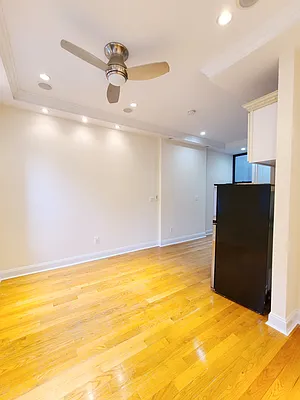 Rented by Nest Seekers International | media 7