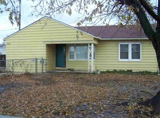 1204 S High St, Newton, KS 67114