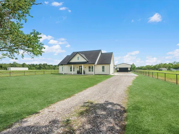 15926 Bohemian Hall Rd, Crosby, TX 77532