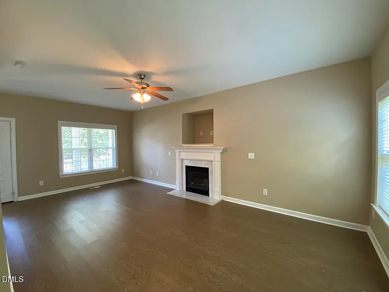 305 Amaryllis Way — Photo 5