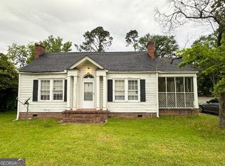 210 W Church St, Swainsboro, GA 30401