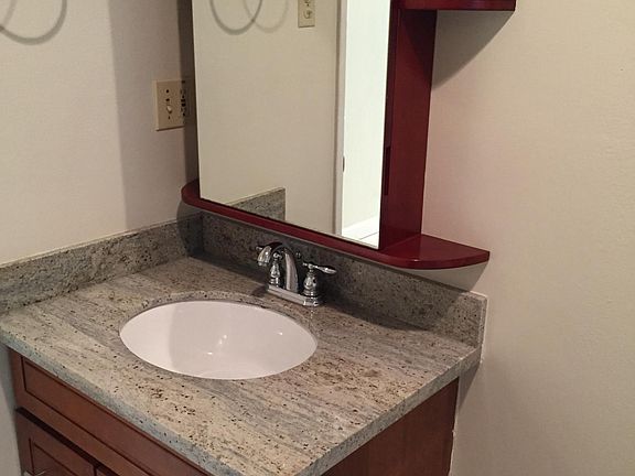 Guest Bathroom/Front Bathroom