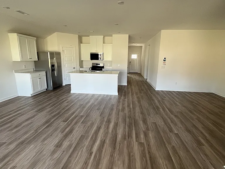 525 Arizona St — Photo 8