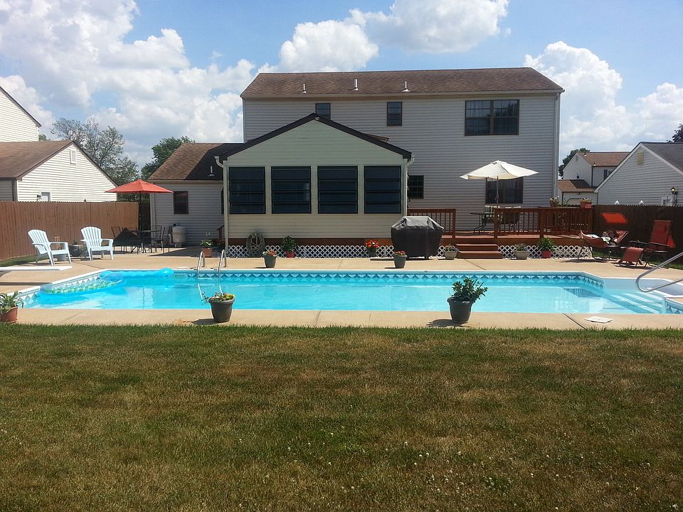 1st image of 140 Kane Dr