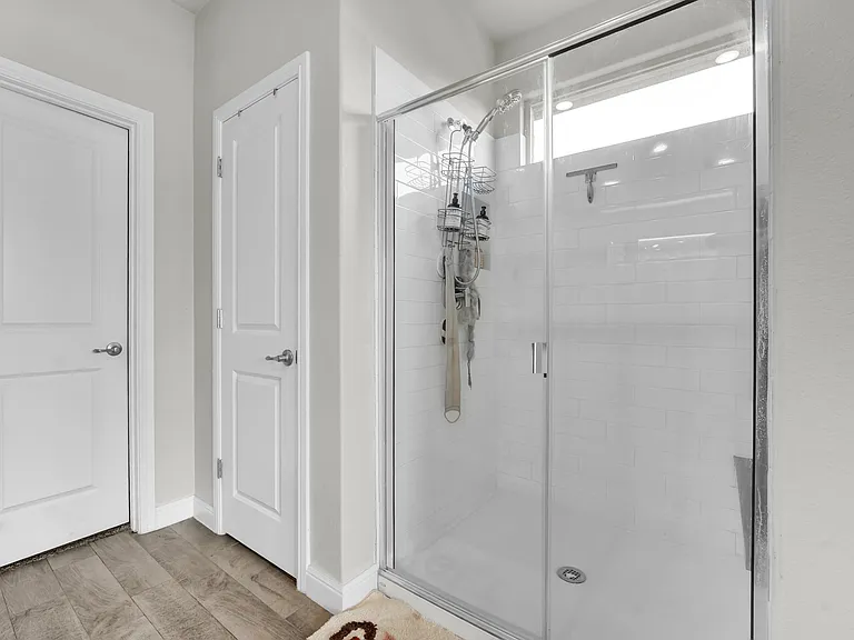 1120 Gillespie Dr — Photo 17