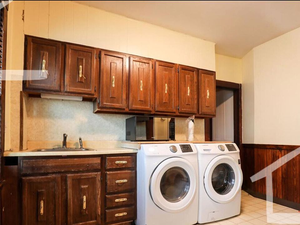 212 Maplewood St. #2 Watertown Unit Photo 2