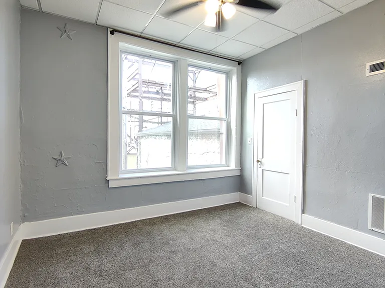 5-7 Nine N Main St #2 — Photo 8