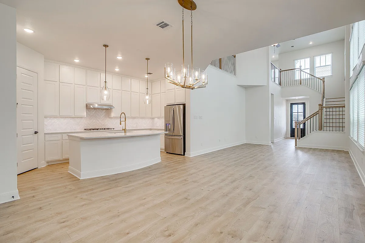 Building Photo - 2165 Sandlin Dr