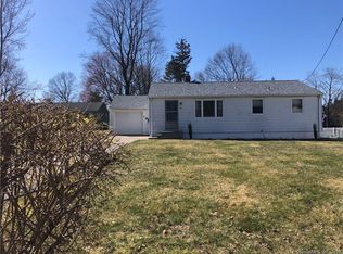 51 Bradley St, North Haven, CT 06473