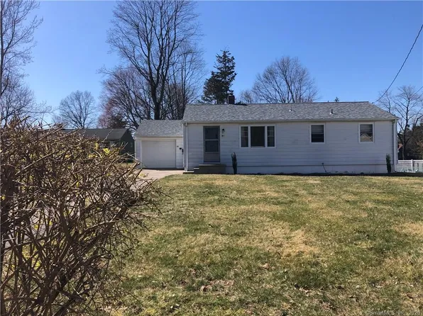 51 Bradley St, North Haven, CT 06473