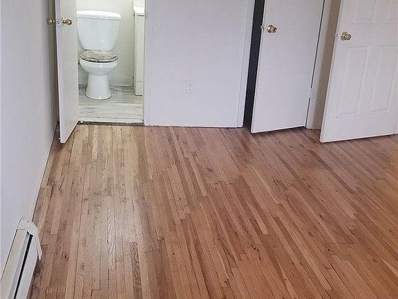 4th image of 59-34 Xenia St Floor 2
