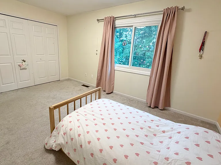 24299 Lynwood Dr — Photo 20
