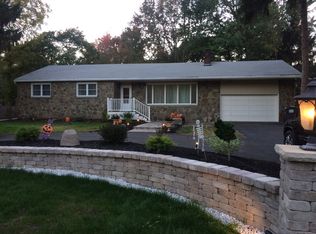 220 Old Niskayuna Rd, Latham, NY 12110