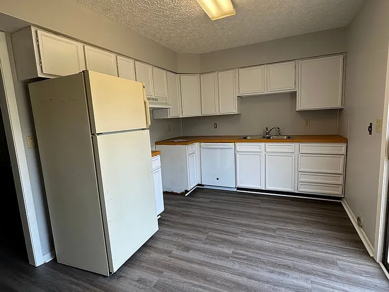 3159 Tiffany Ct — Photo 4