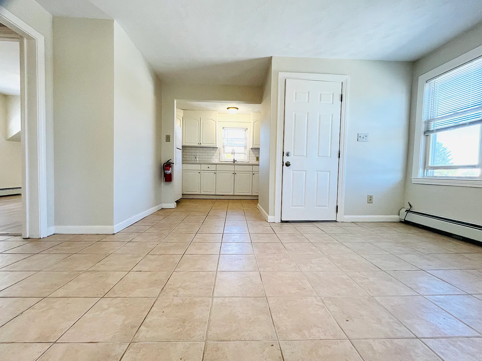 2 bed, $1,600 — Photo 3