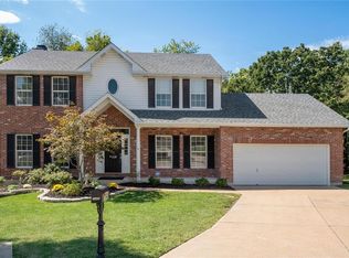 1140 Canary Dr, Ballwin, MO 63021