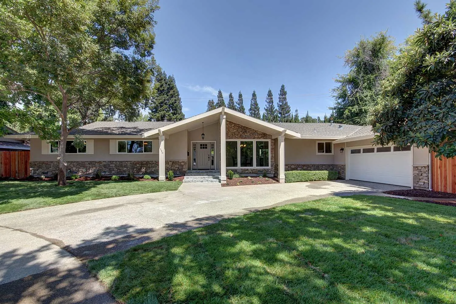 520 Pajaro Ct photo 1