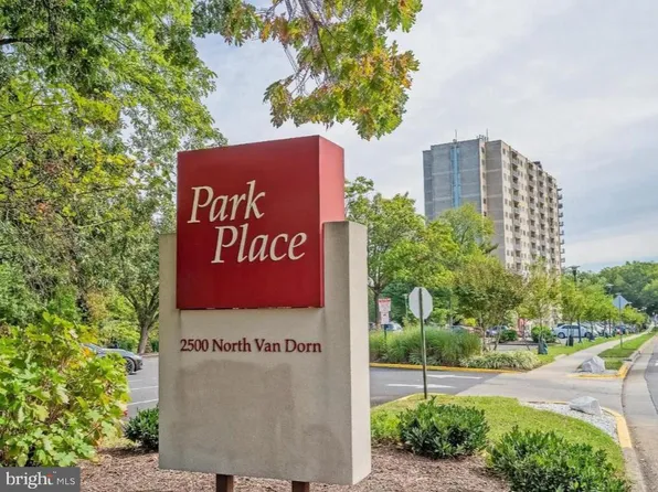 2500 N Van Dorn St APT 1517, Alexandria, VA 22302