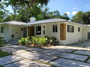 1012 NE 117th St, Biscayne Park, FL 33161