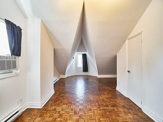 1007 Bathurst St #3 — Photo 21