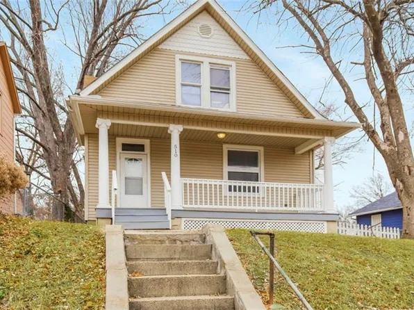 510 Linn St, Leavenworth, KS 66048