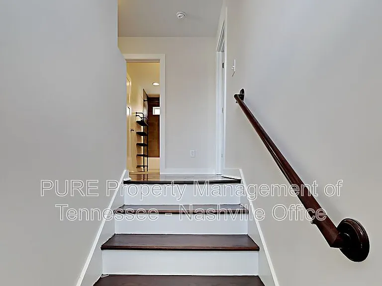 303 Gatewood Ave — Photo 6