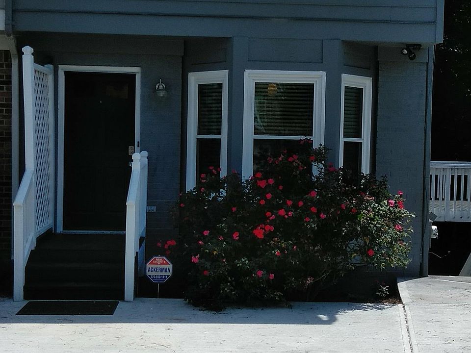 1st image of 5084 Laurel Bridge Dr SE