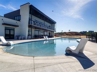 100 Blue Heron Hl #111, Lake Ozark, MO 65049
