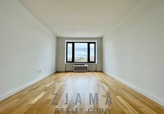 4th image of 409 Eastern Pkwy #707A