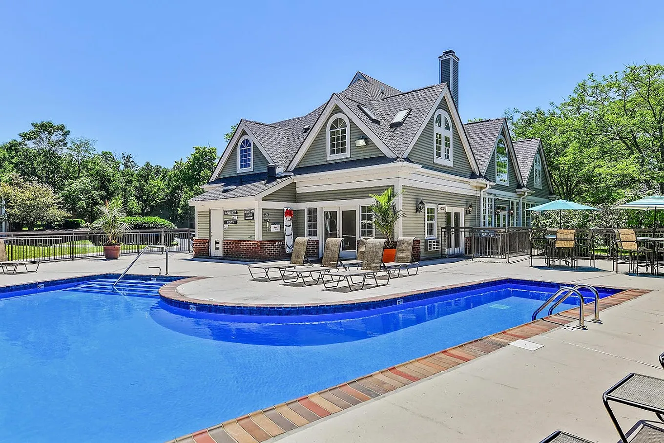 Patchen Oaks — Photo 1