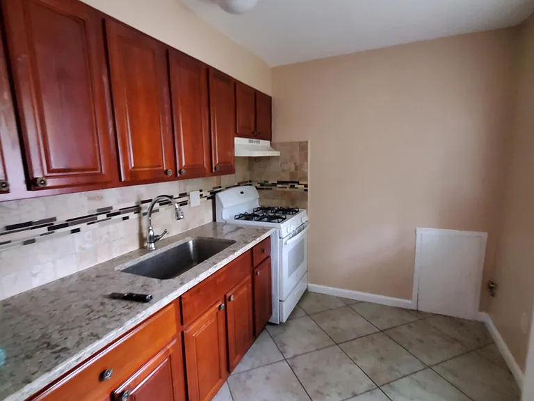 7002 Rising Sun Ave #C — Photo 9