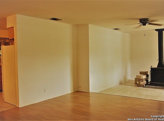 3rd image of 7622 Bronco Ln