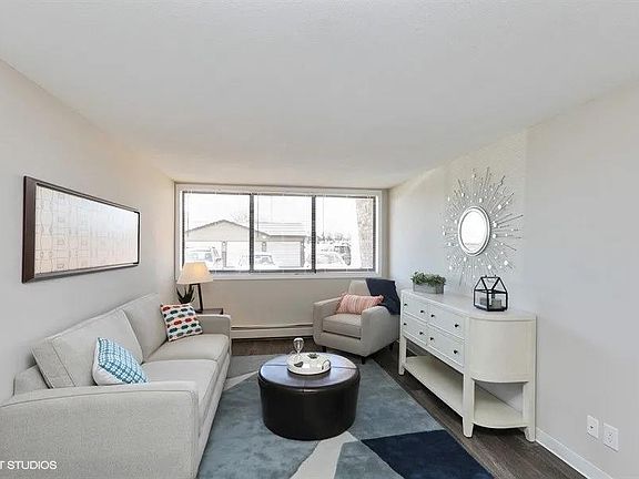 4th image of 2808 Silver Ln NE #516-108
