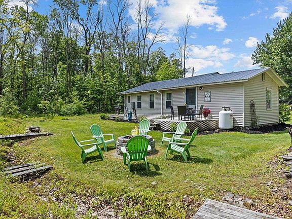 4th image of 145 Maquam Shore Road