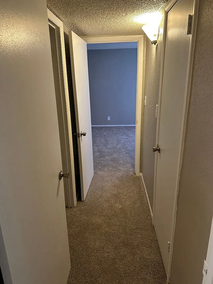 The Lewiston Apartments — Photo 4
