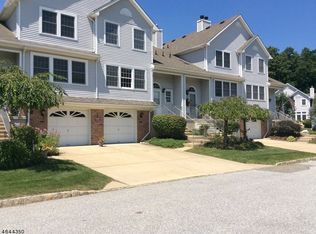 236 Harvard Dr, Hackettstown, NJ