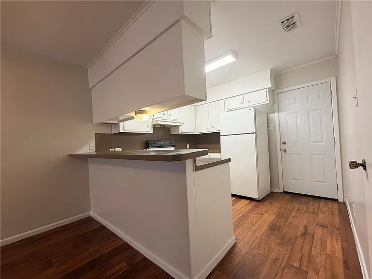 6510 Pharaoh Dr #B — Photo 5