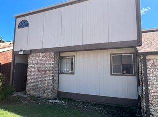 1902 Three Stars Rd, Edmond, OK 73034