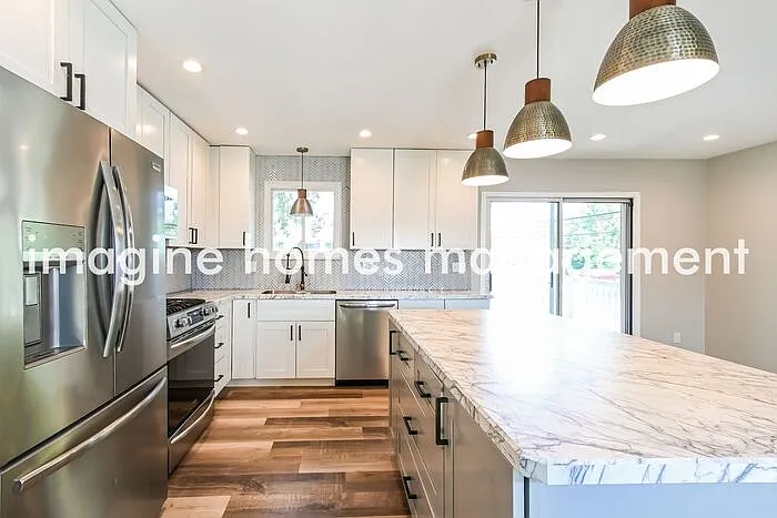 803 Brookside Dr — Photo 5