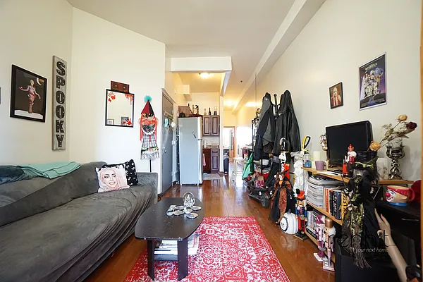 Rented by Rennit Inc. | media 10