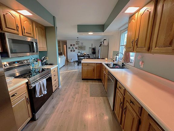 4th image of 900 Canterbury Dr