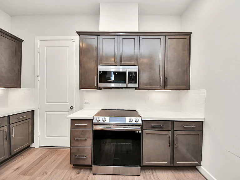 2319 Silva Park Ln — Photo 8