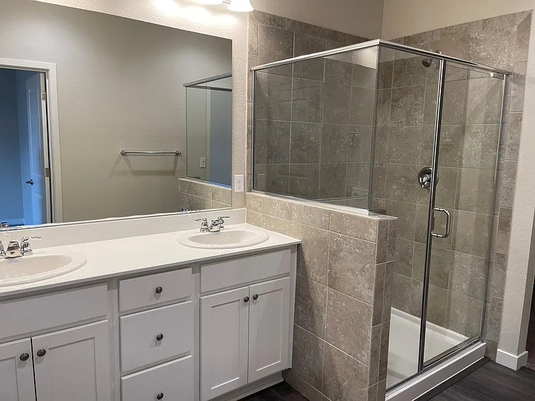 573.5 Country Hollow Dr — Photo 6