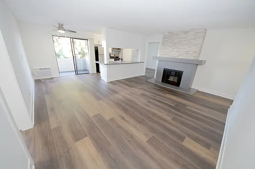 Shelby Expo Apts. Photo 1