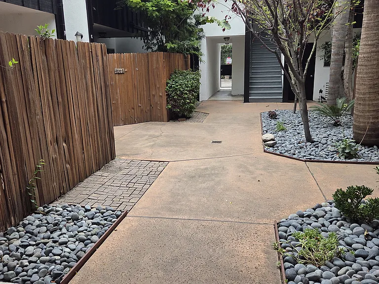 520B W Knoll Dr #520B — Photo 9
