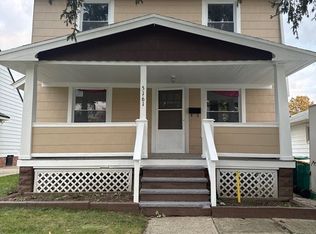 5161 Anthony St, Maple Heights, OH 44137