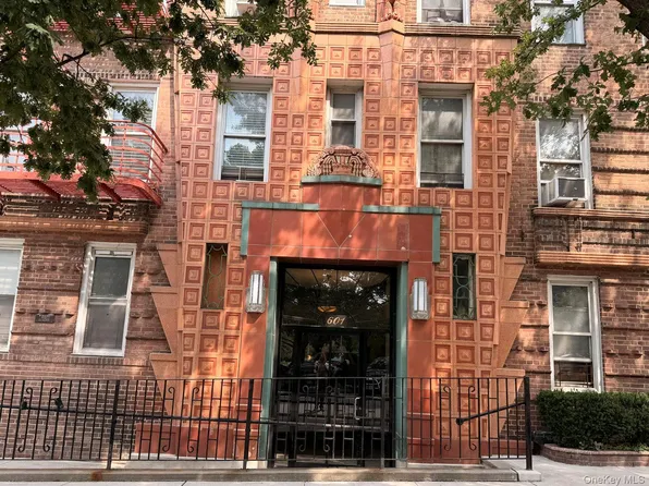 601 Pelham Parkway N #108, Bronx, NY 10467