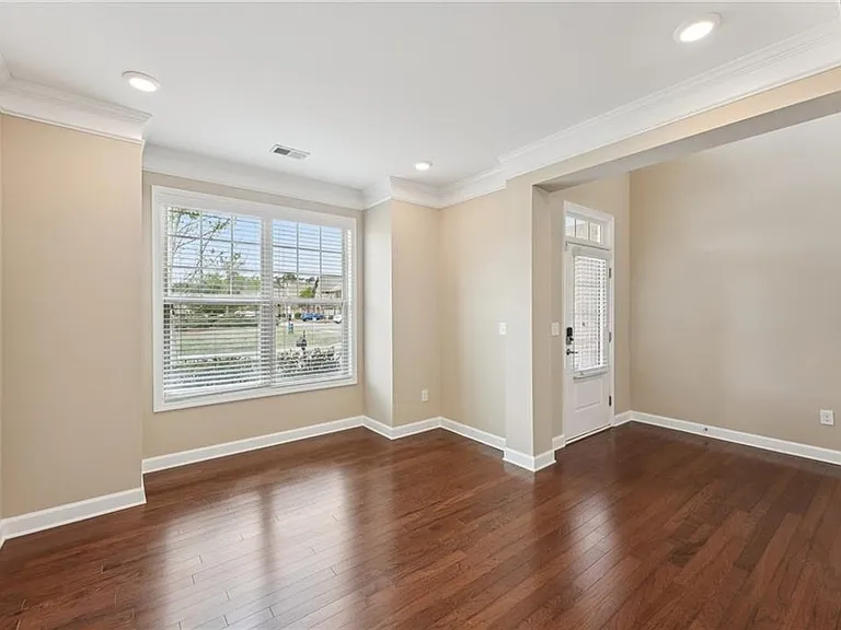 6370 Shiloh Woods Dr — Photo 7